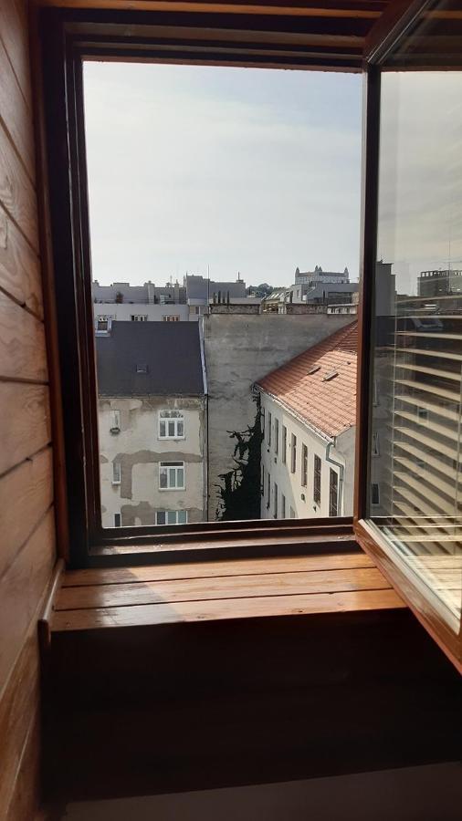 Attic Flat In The Center Bratislava Exterior foto